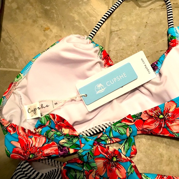 Cupshe Retro Bikini - Picture 3 of 4